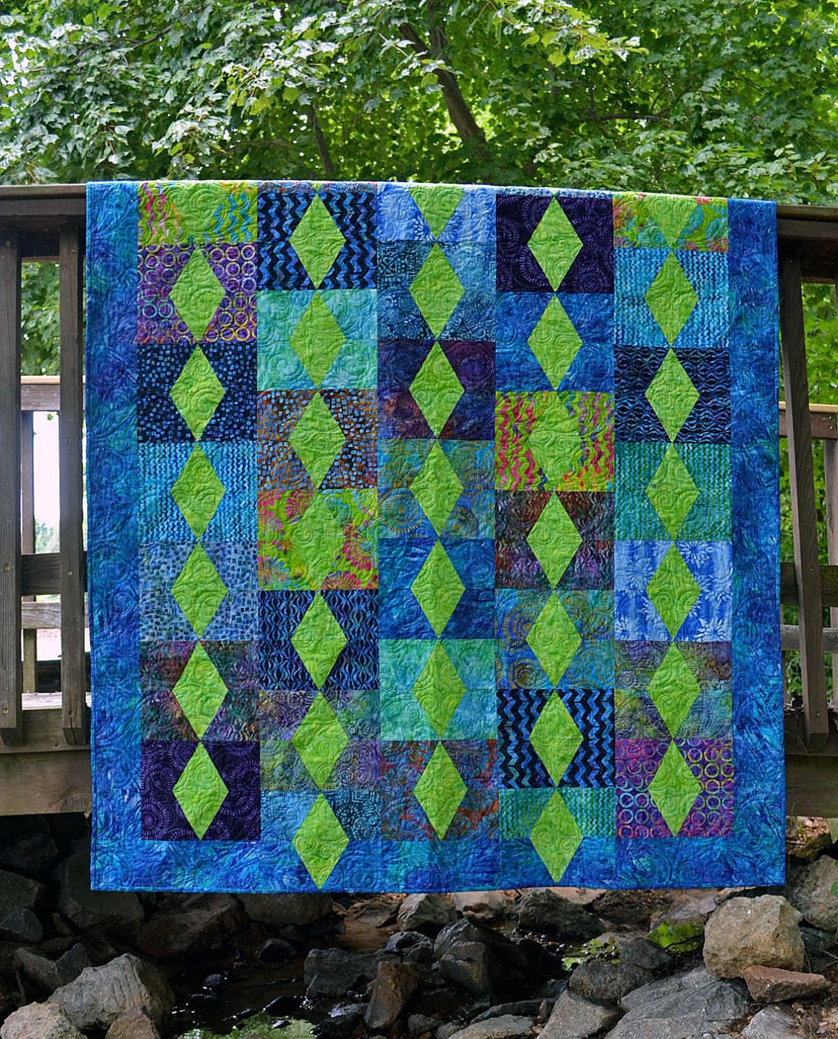 Emerald City Quilt Pattern, Cut Loose Press CLPCVB002, Diamond Quilt Pattern ,Creative Grids Scrap Crazy 6 Templates CGRMT6