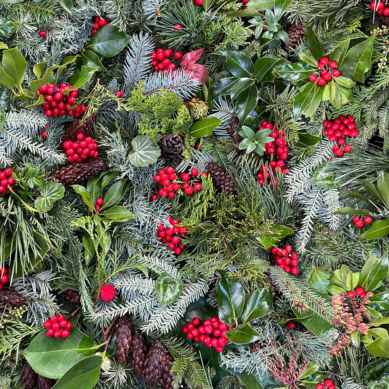 Hand Picked Christmas 5" Charm Pack, Maywood Studio CP-MASHPCH, 5" Precut Realistic Holly Xmas Floral Charm Pack Fabric Squares