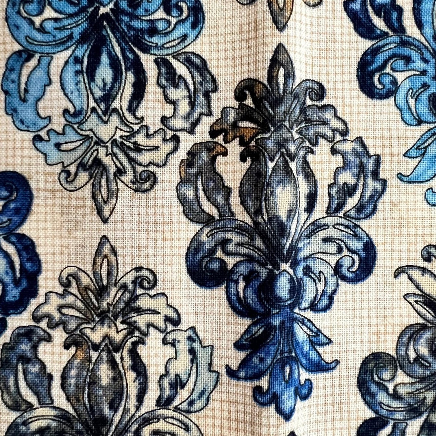 DESTASH Marquis Indigo Colorway Complete Table Runner Kit, Robert Kaufman FQ-748-10, Blue Brown Beige Table Runner Topper Quilt Kit