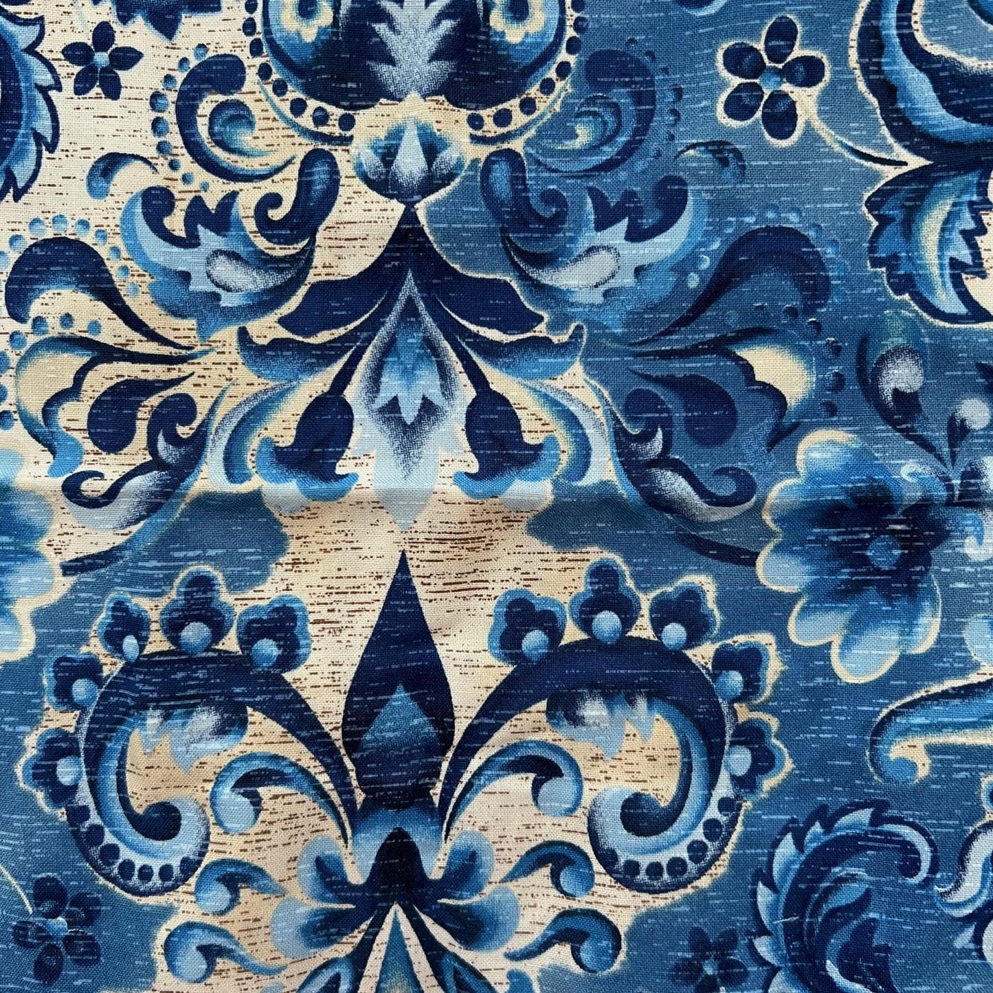 DESTASH Marquis Indigo Colorway Complete Table Runner Kit, Robert Kaufman FQ-748-10, Blue Brown Beige Table Runner Topper Quilt Kit