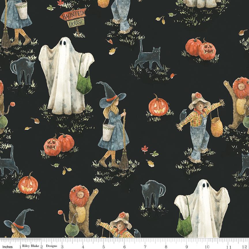 Trick or Treat 10" Stacker, Riley Blake 10-15960-42, 10" Precut Halloween Charm Pack Fabric Squares, Lisa Audit