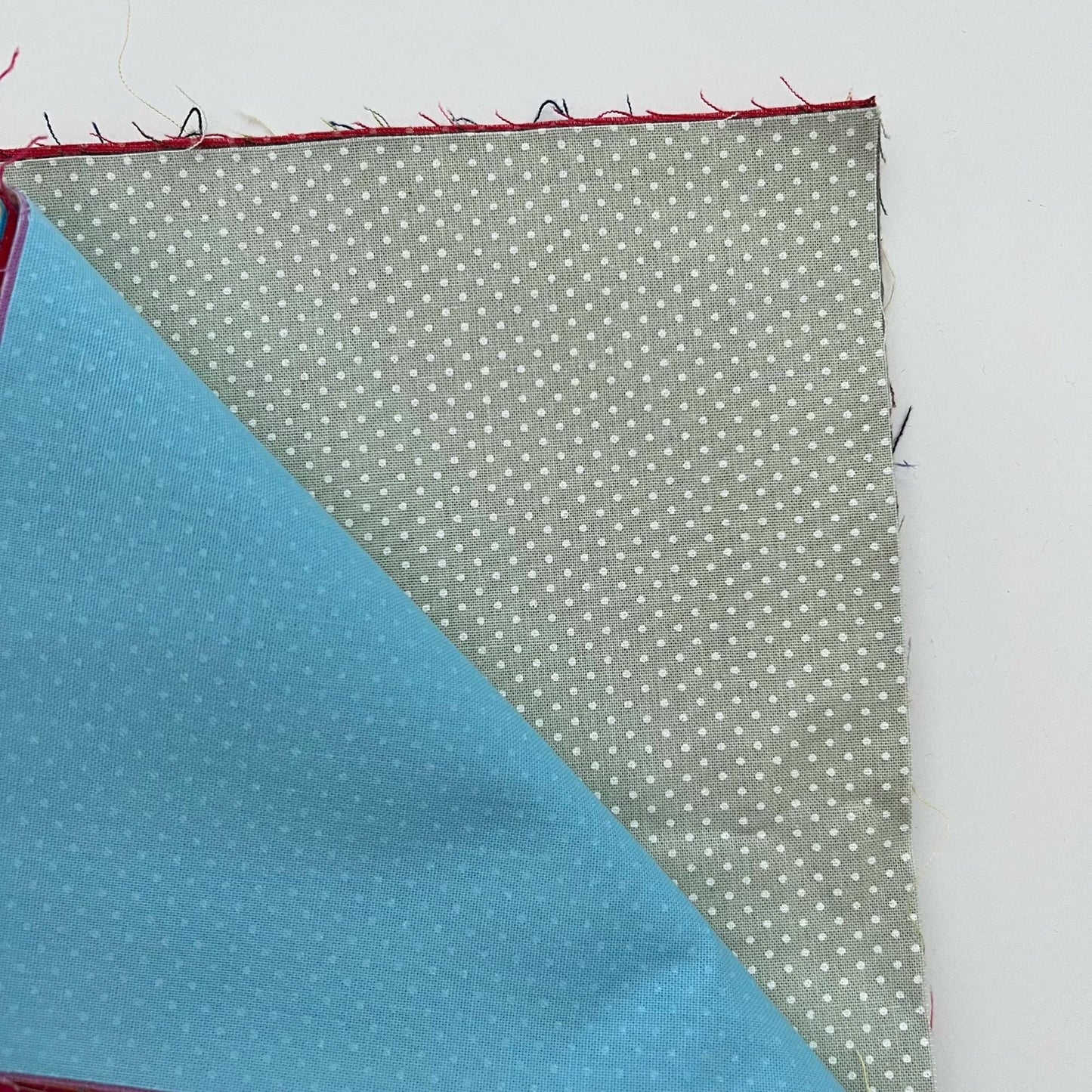 DESTASH Classic Dots Junior 10" Stack, Kit Id 4788, 10" Precut Multicolored Polka Dot Layer Cake Fabric Squares