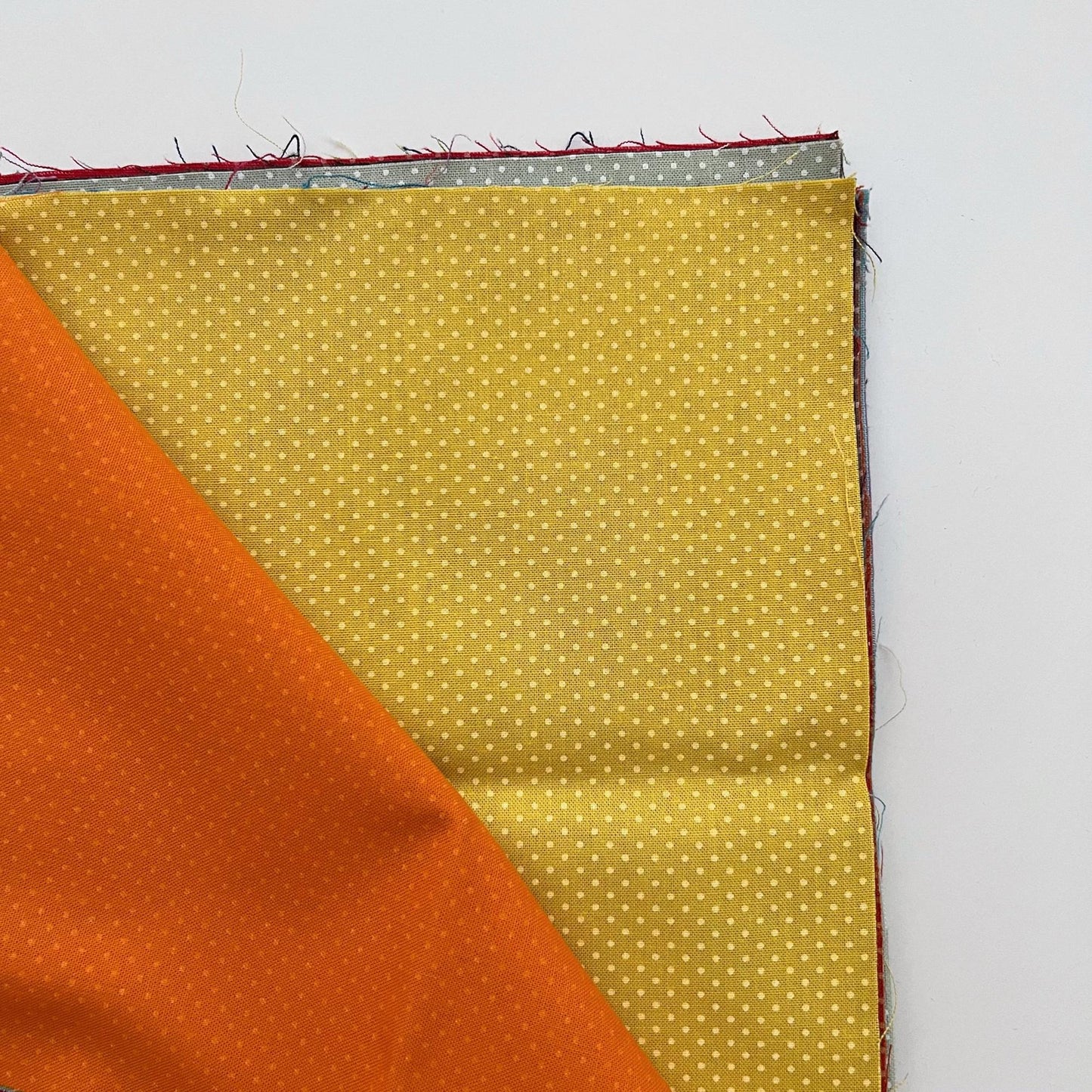 DESTASH Classic Dots Junior 10" Stack, Kit Id 4788, 10" Precut Multicolored Polka Dot Layer Cake Fabric Squares