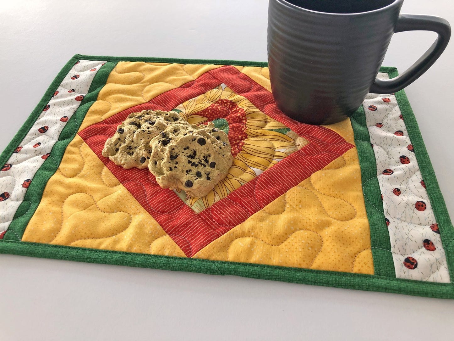 Yellow Sunflower Quilted Mug Rug, 9.25" x 13.25", Mini Table Quilt, Small Place Mat Placemats, Snack Mat, Floral Mini Quilt
