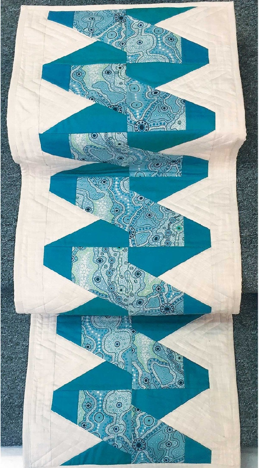 LAST CALL - Zig Zagging Along Table Runner Pattern, Cut Loose Press CLPKBT001, Creative Grids Scrap Crazy 6 Templates Cgrmt6