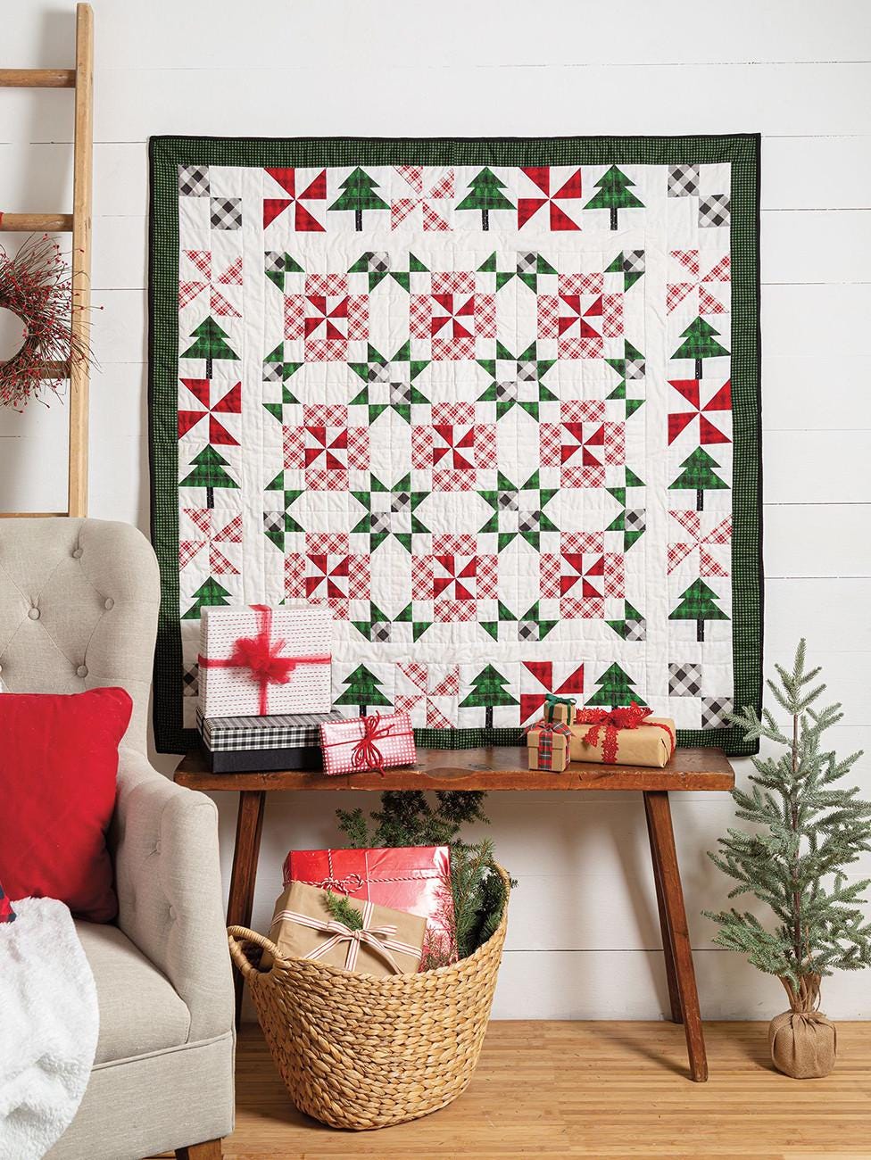 A Very Merry Quilted Christmas Quilt Pattern Book, Annie's 1415361, Christmas Xmas Sewing Quilting Project Book 11 Projects