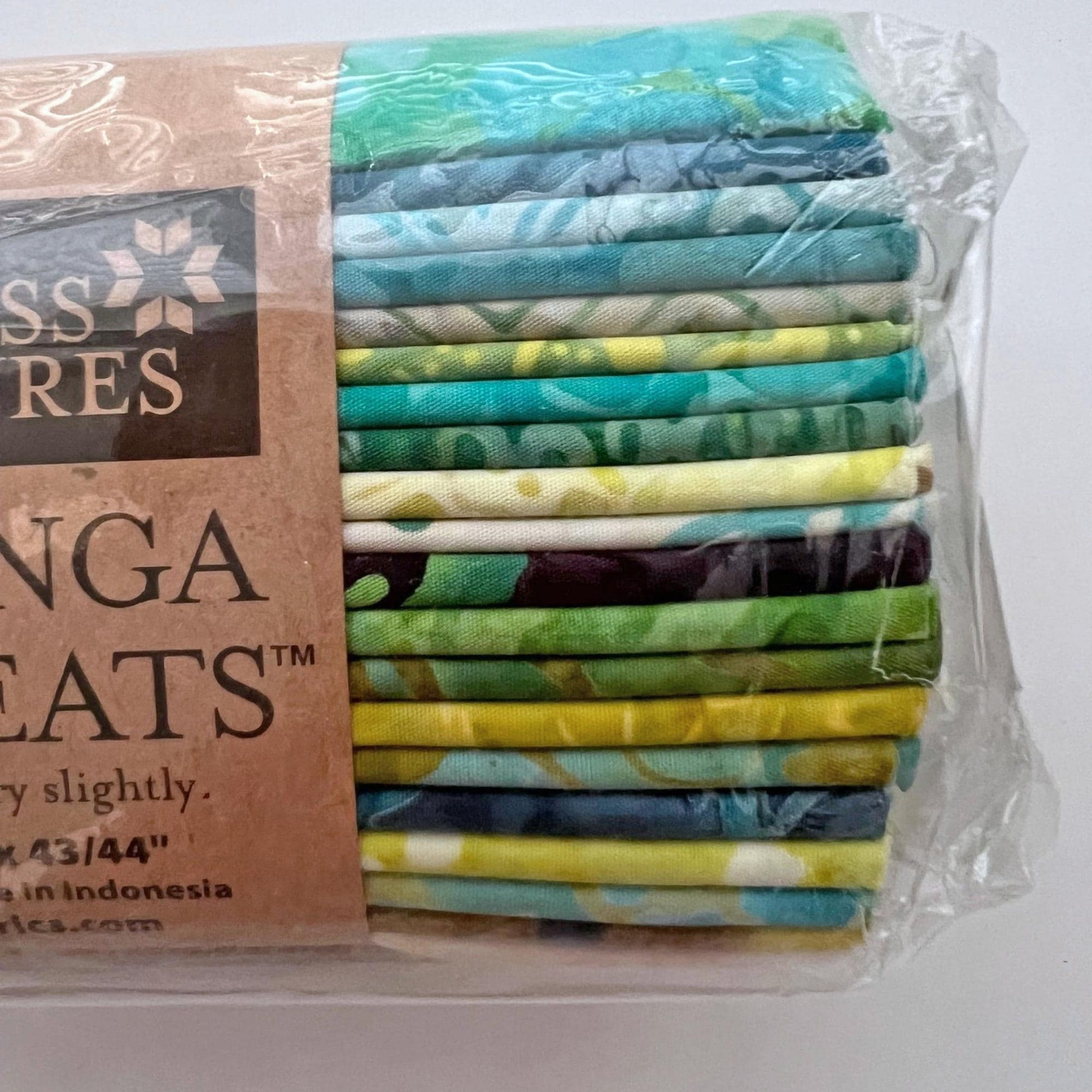 DESTASH Lagoon Batik Fabric 6-Pack, Timeless Treasures Tonga Treats Lagoon, 6" Wide Precut Blue Green Batiks Strip Pack