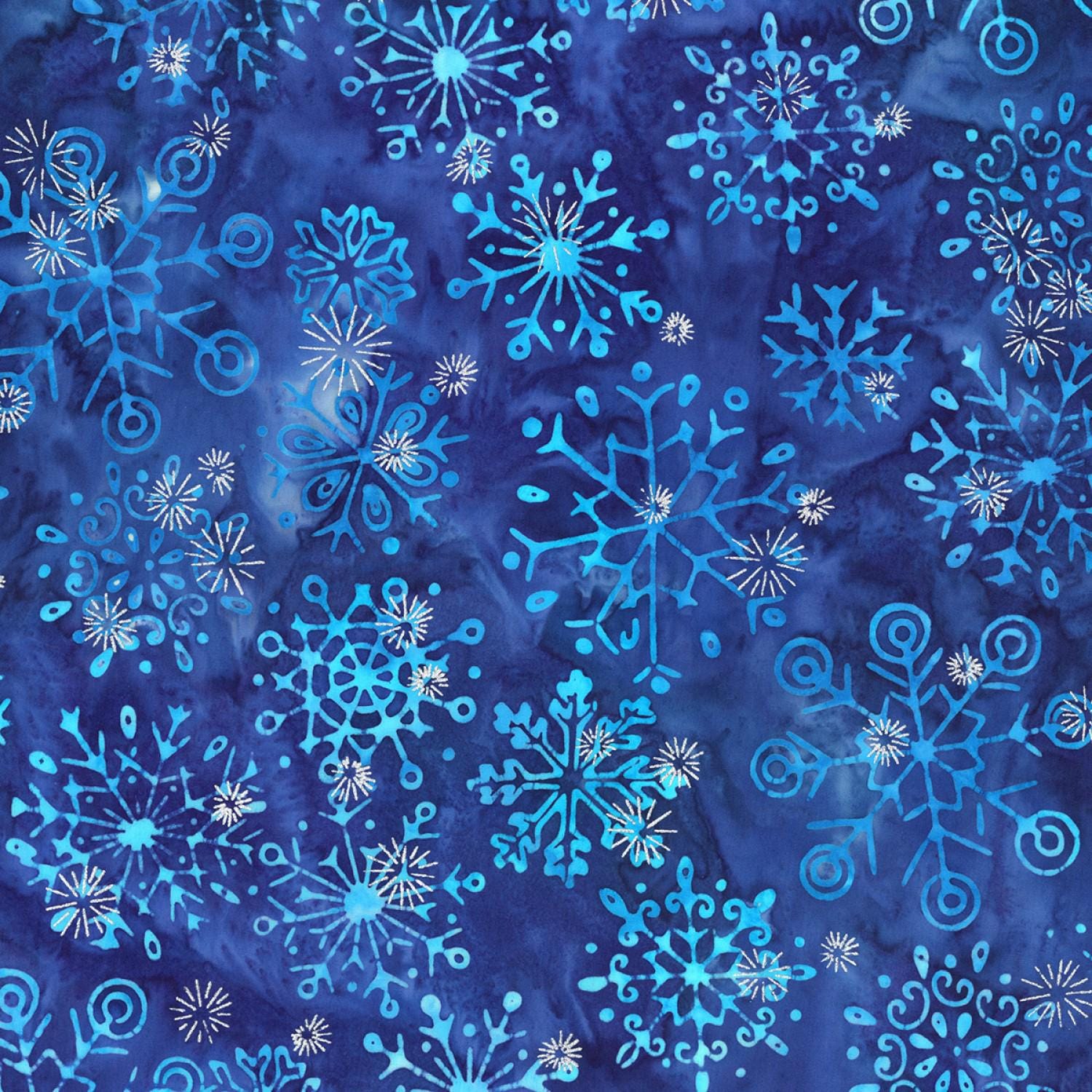 DESTASH Artisan Batiks Snowflakes Glacier Roll Up, Robert Kaufman RU-737-40, 2.5" Precut Blue White Silver Metallic Winter Batik Fabric