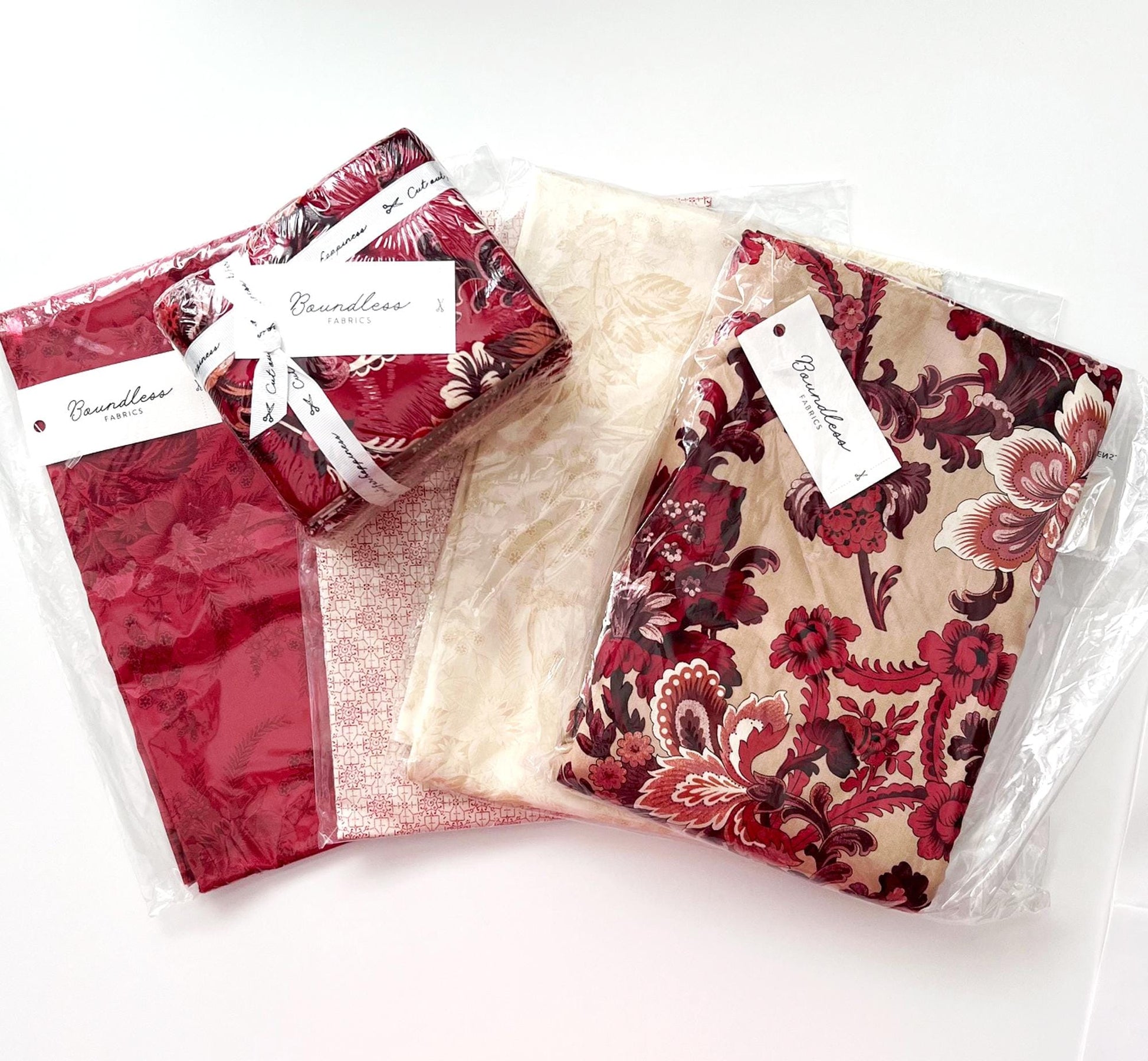 DESTASH Decadent Diamonds Maison Rouge Complete Quilt Kit, Craftsy Boundless Fabrics, Red Tan Floral Quilt Kit
