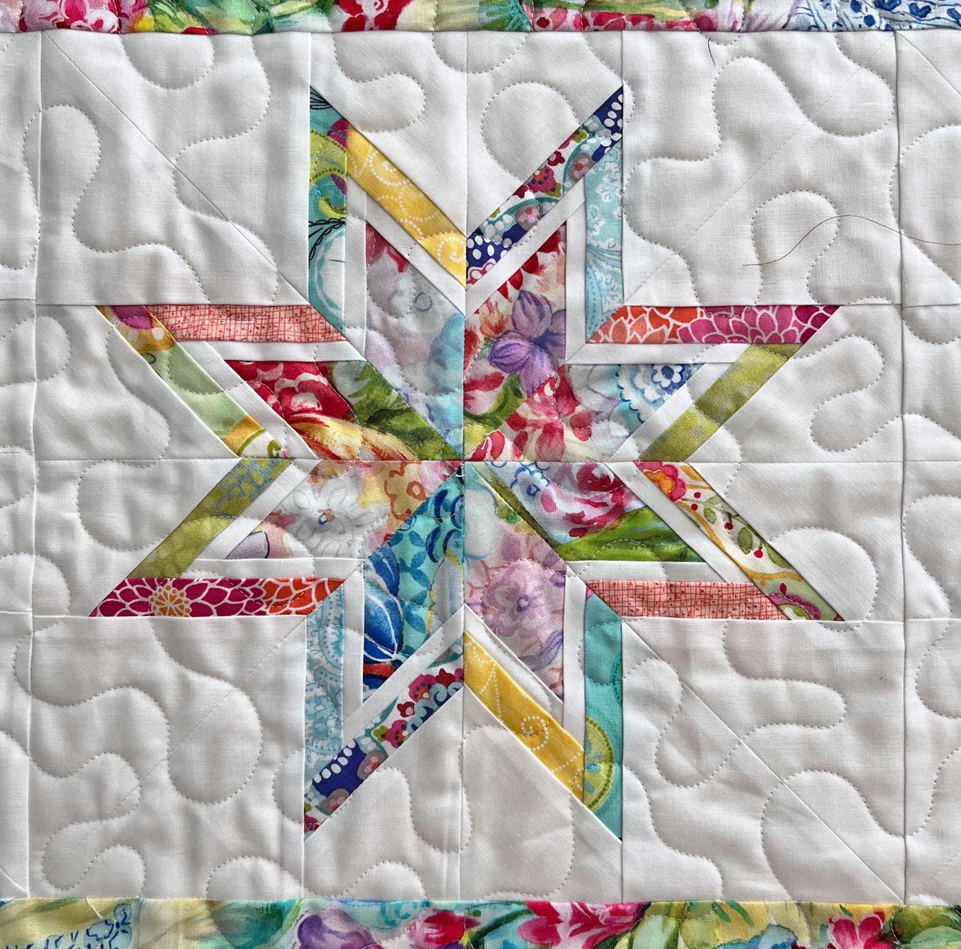 Multicolored Floral Stars Quilted Table Runner, 17" x 40", Moda Gradients Rainbow Colors Floral Table Topper Quilt