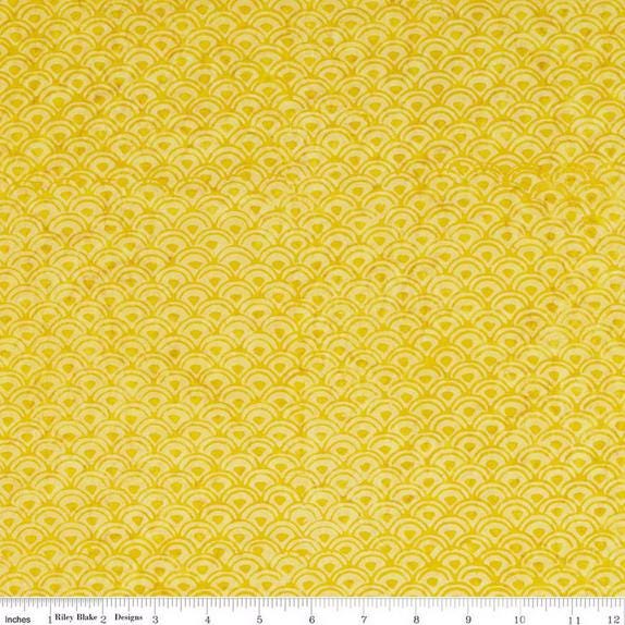 Expressions Batiks Elementals - Lemon Chiffon Yellow Scallops Batik Fabric, Riley Blake BTHH546, By the Yard