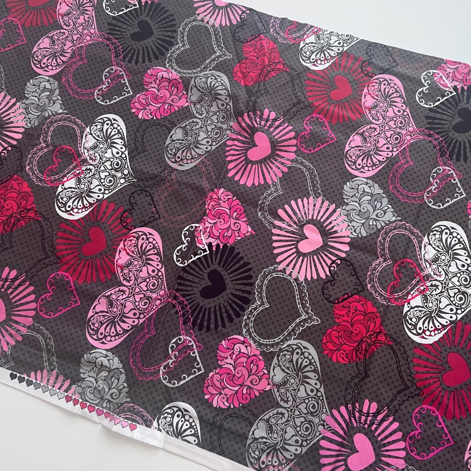 DESTASH Adore - 1 Yard Cut of Pink Red Hearts on Gray Fabric, Henry Glass & Co 1036, Modern Valentine's Day Fabric