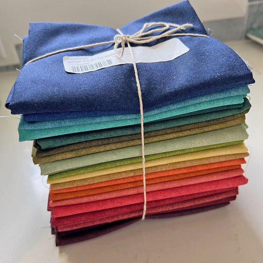 DESTASH Mirage Garden 24 Fat Quarter Sampler Bundle, Connecting Threads 5383, Solidish Tonal Texture Fabrics in a Rainbow of Colors