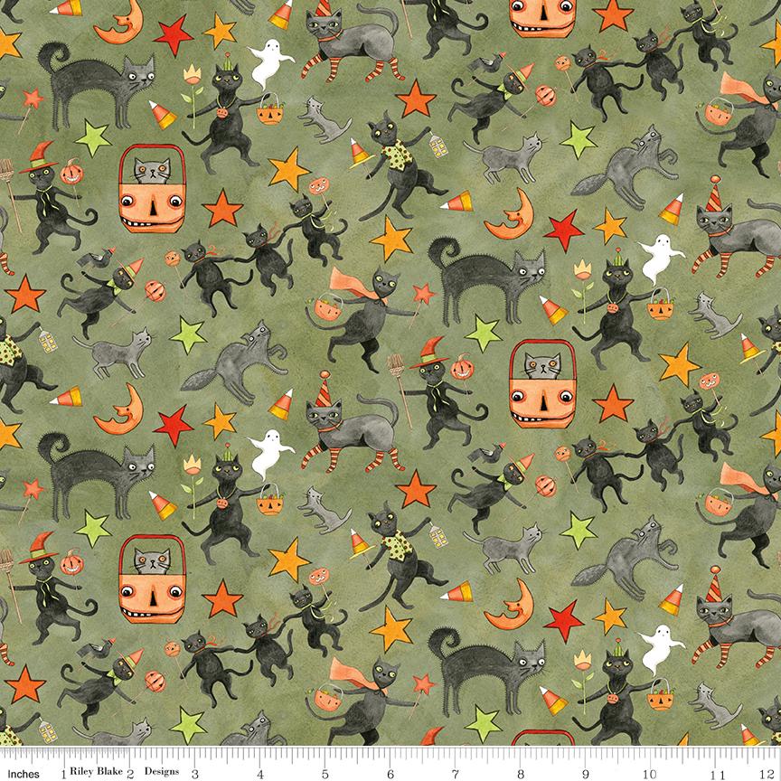 Spooky 5" Stacker, Riley Blake 5-17570-42, 5" Precut Halloween Charm Pack Fabric Squares, Teresa Kogut