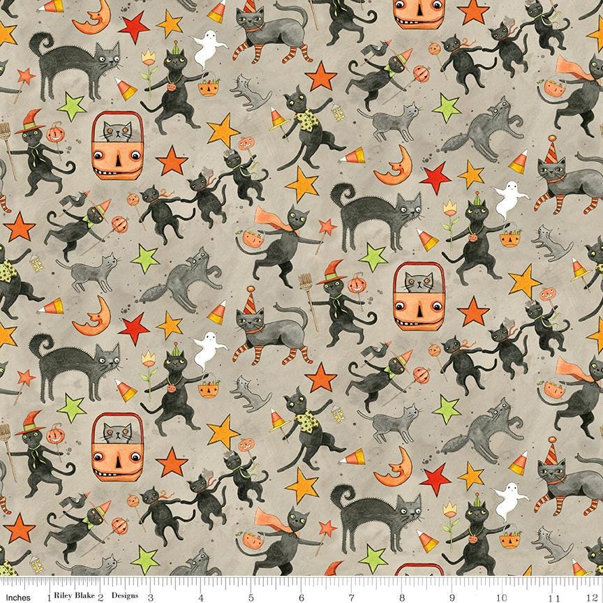 Spooky 10" Stacker, Riley Blake 10-17570-42, 10" Precut Halloween Layer Cake Fabric Squares, Teresa Kogut