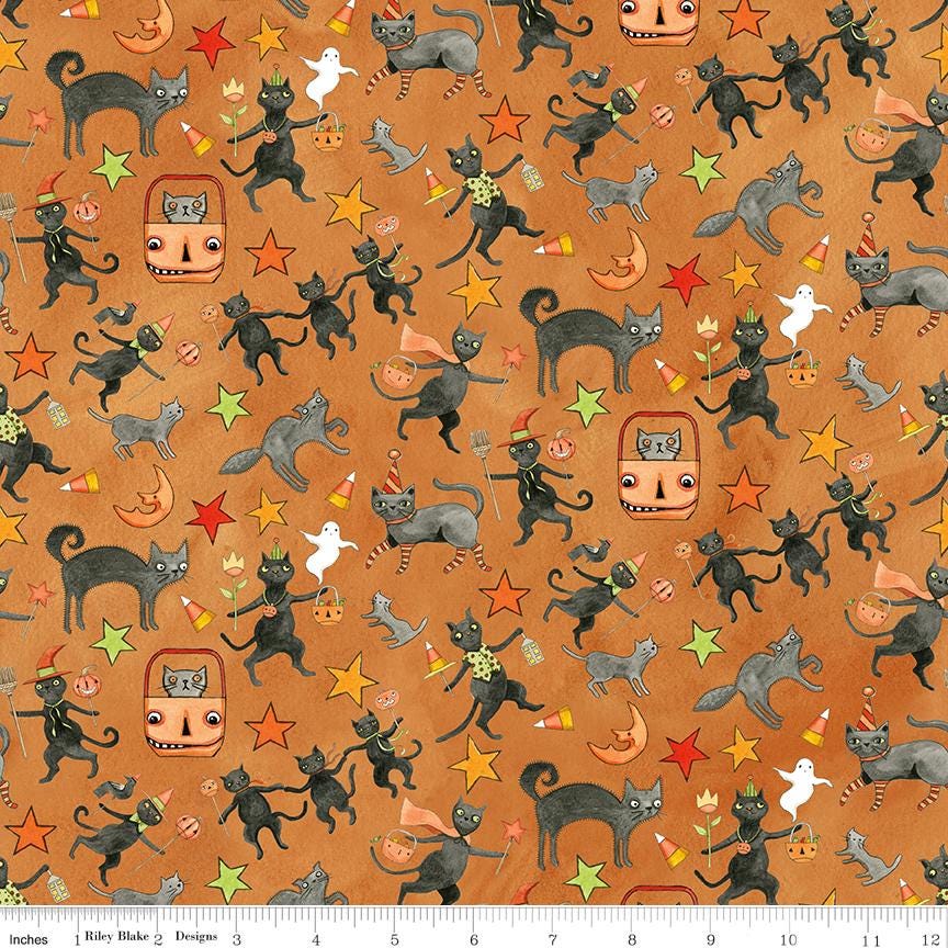Spooky 5" Stacker, Riley Blake 5-17570-42, 5" Precut Halloween Charm Pack Fabric Squares, Teresa Kogut