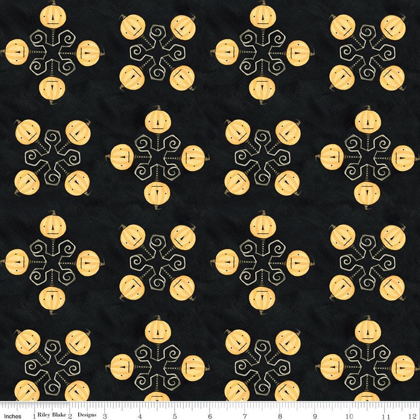 Spooky Rolie Polie Jelly Roll, Riley Blake RP-17570-40, Precut 2.5" Halloween Fabric Strips, Teresa Kogut