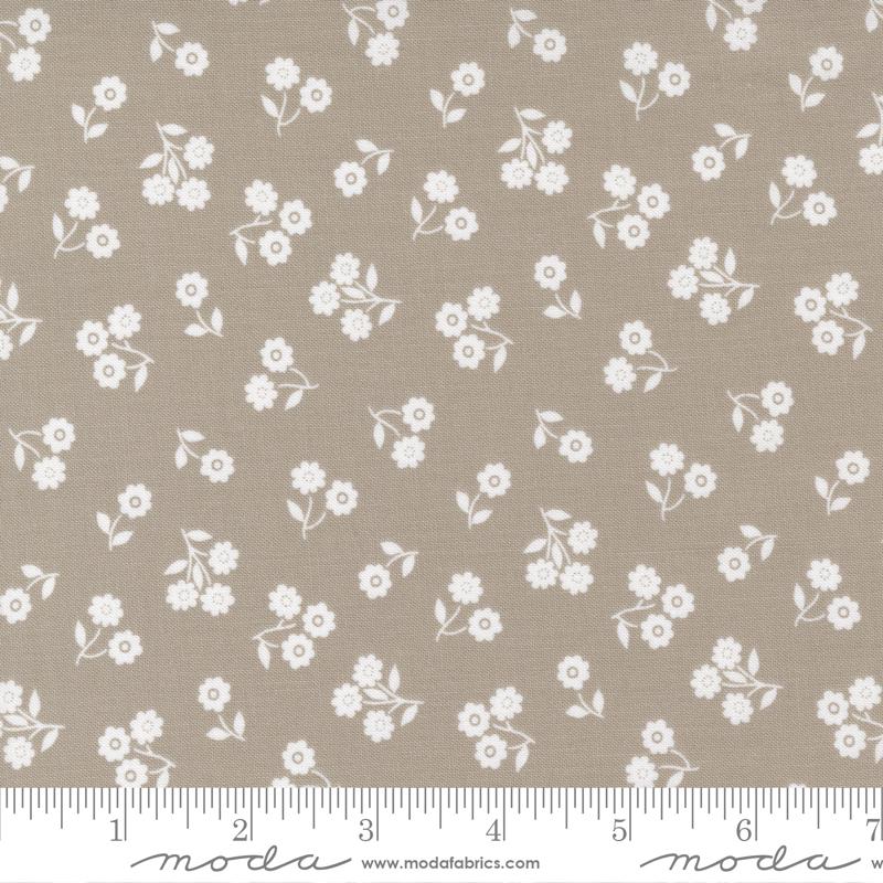 Country Rose 5" Charm Pack OOP, Moda 5170PP, 5" Precut Roses Floral Charm Pack Fabric Squares, Lella Boutique